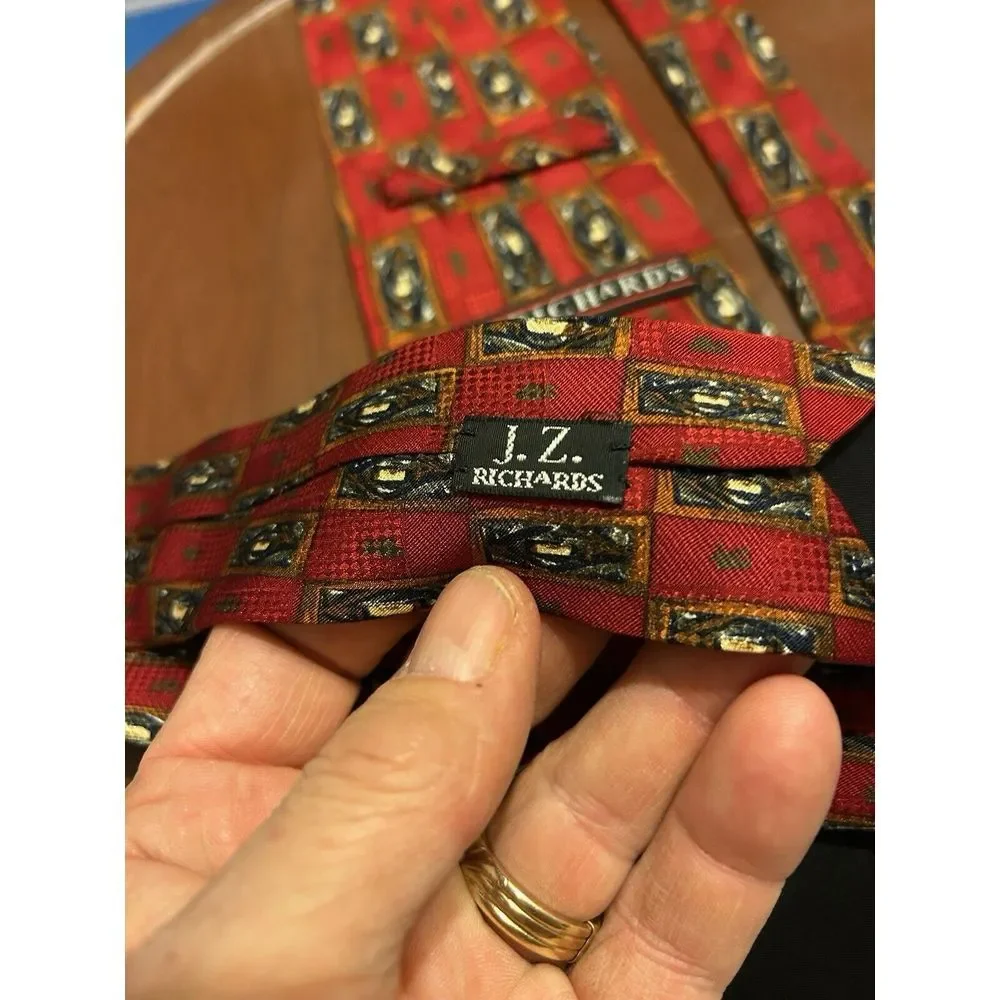 JZ Richards Men's Red Geometric Made In America 100% Silk Tie‎ Necktie